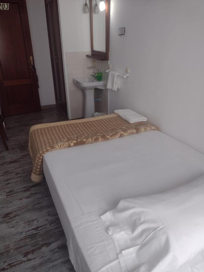 Habitación Individual con baño compartido